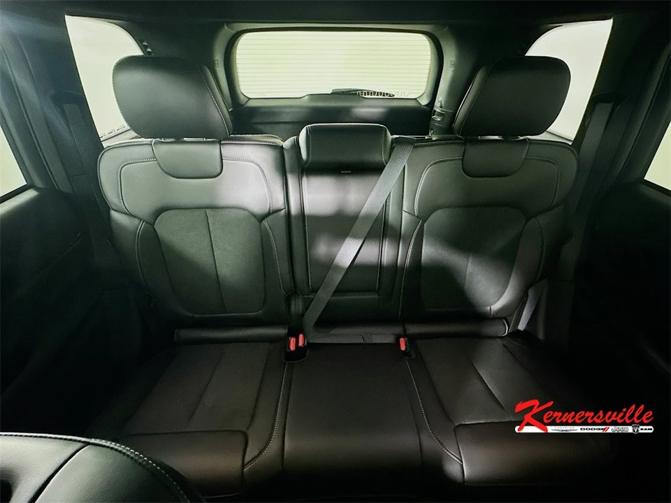 2025 Jeep KL Cherokee - Image 10 of 21