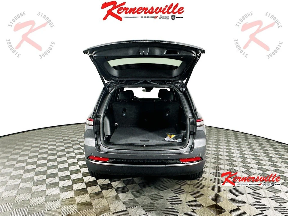 2025 Jeep KL Cherokee - Image 16 of 21