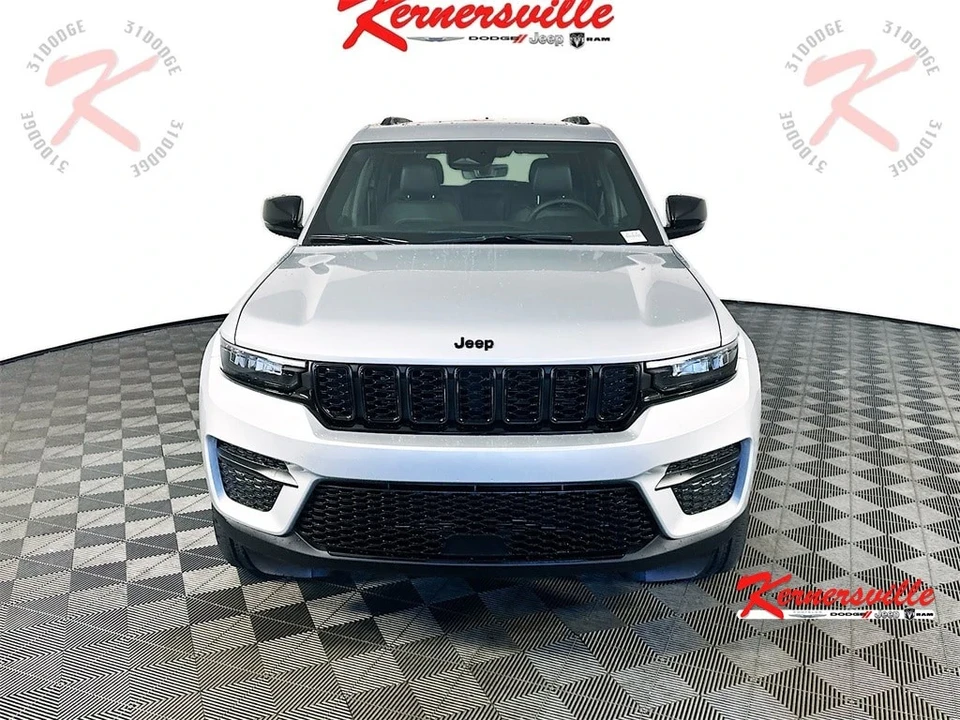 2025 Jeep KL Cherokee - Image 2 of 12