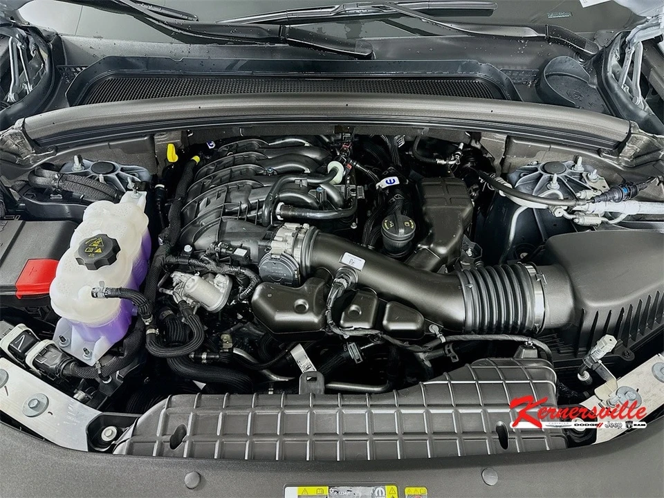 2025 Jeep WL Grand Cherokee - Image 18 of 21