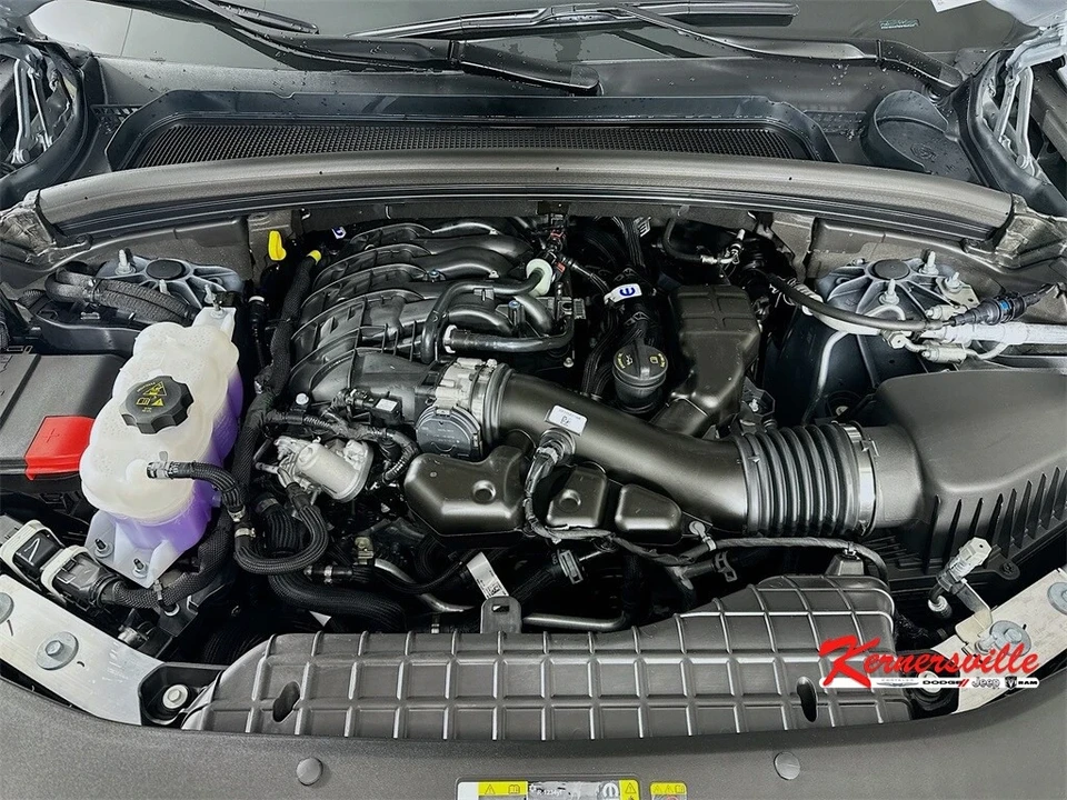 2025 Jeep WL Grand Cherokee - Image 18 of 21