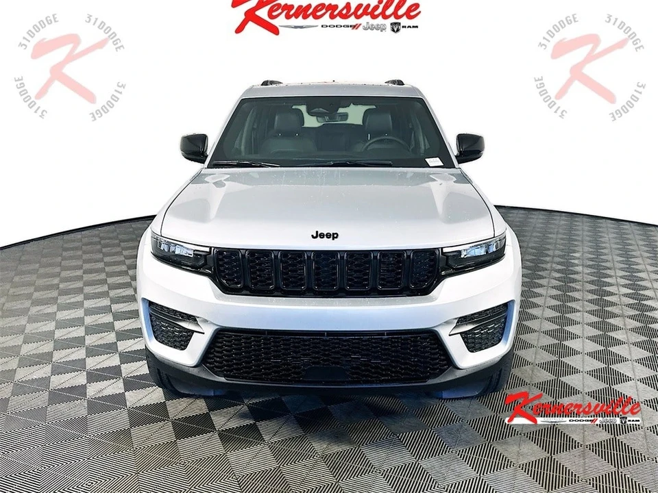 2025 Jeep WL Grand Cherokee - Image 2 of 12