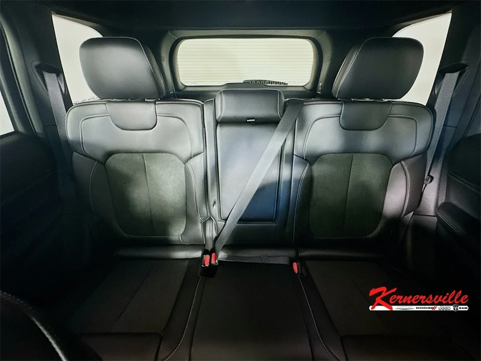 2025 Jeep WL Grand Cherokee - Image 10 of 12