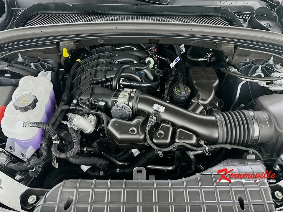 2025 Jeep KL Cherokee - Image 18 of 21