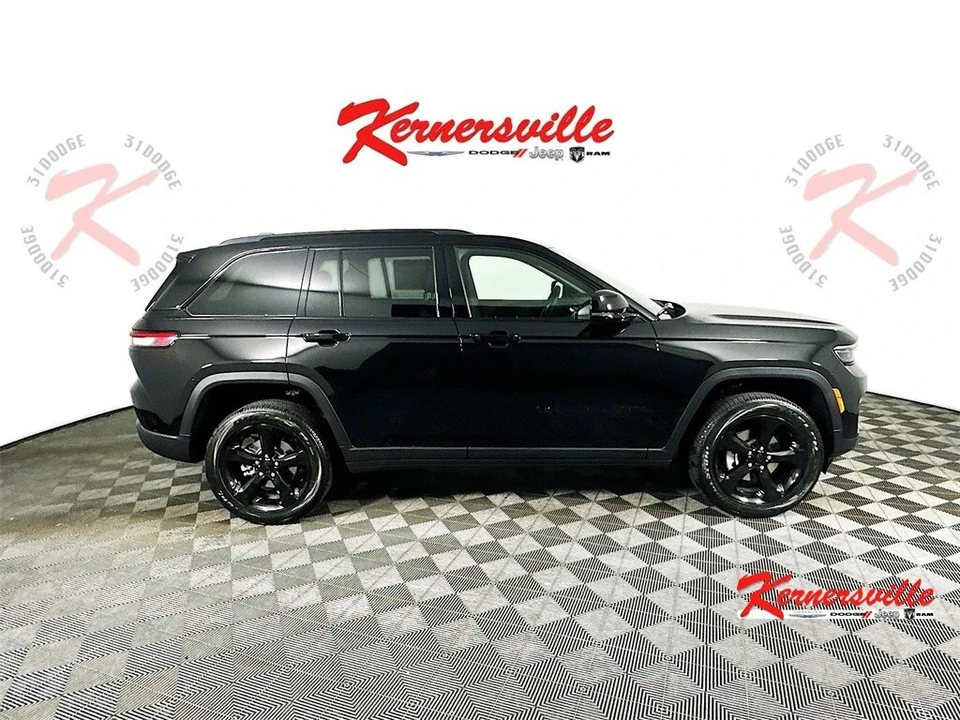 2025 Jeep KL Cherokee - Image 8 of 21