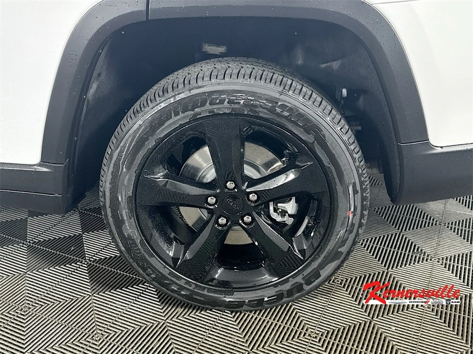 2025 Jeep KL Cherokee - Image 17 of 21