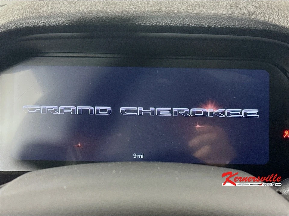 2025 Jeep KL Cherokee - Image 11 of 21