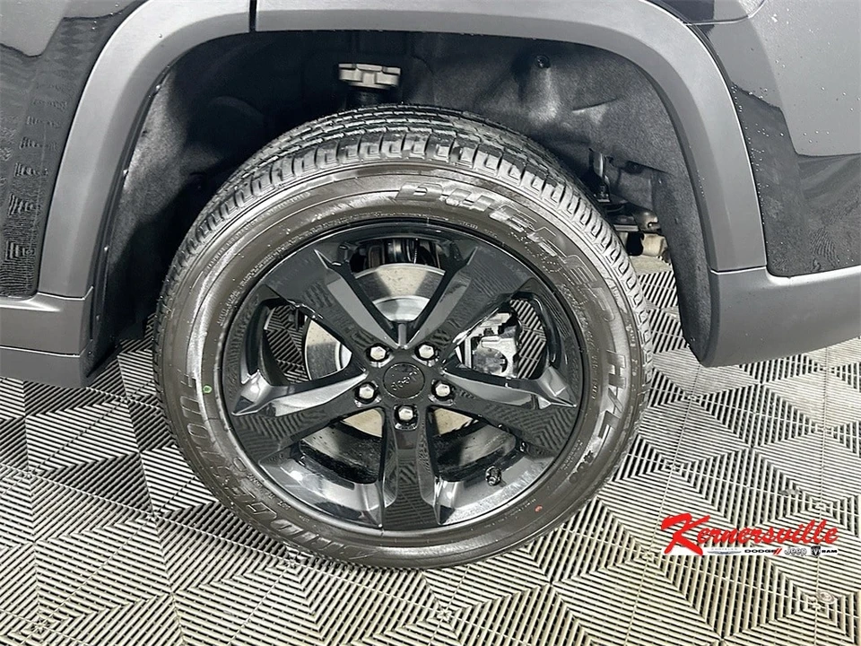 2025 Jeep KL Cherokee - Image 17 of 21