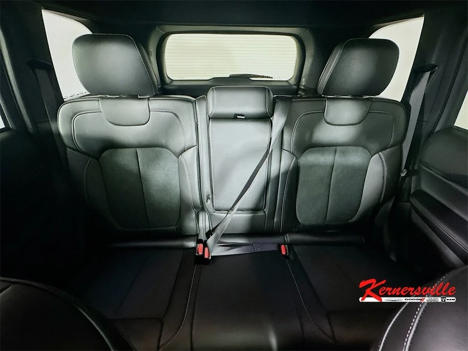 2025 Jeep WL Grand Cherokee - Image 10 of 12