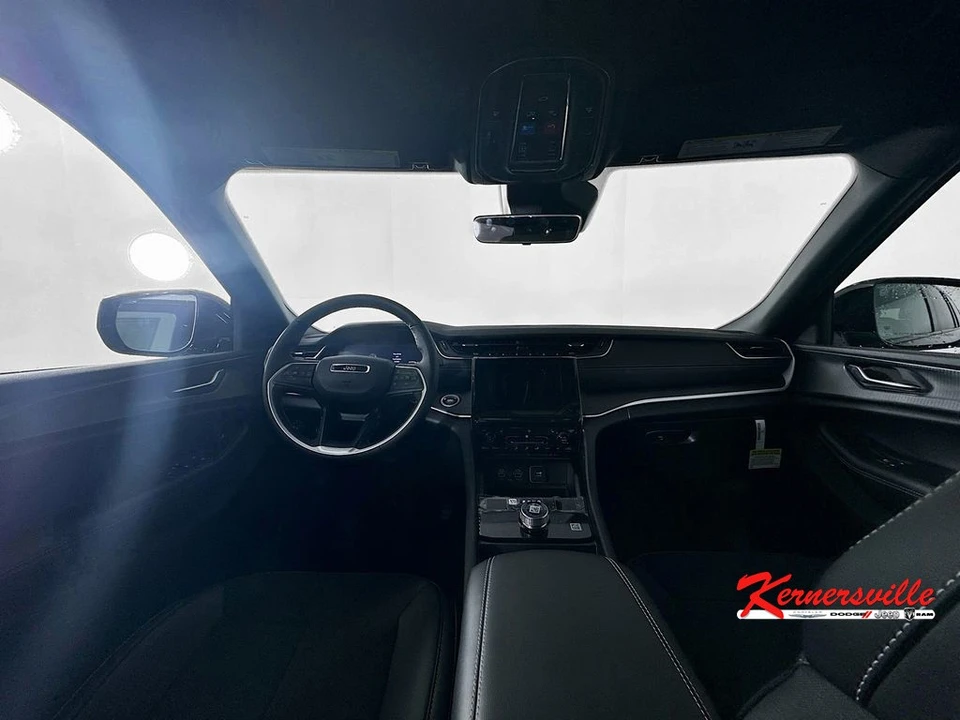 2025 Jeep WL Grand Cherokee - Image 9 of 12