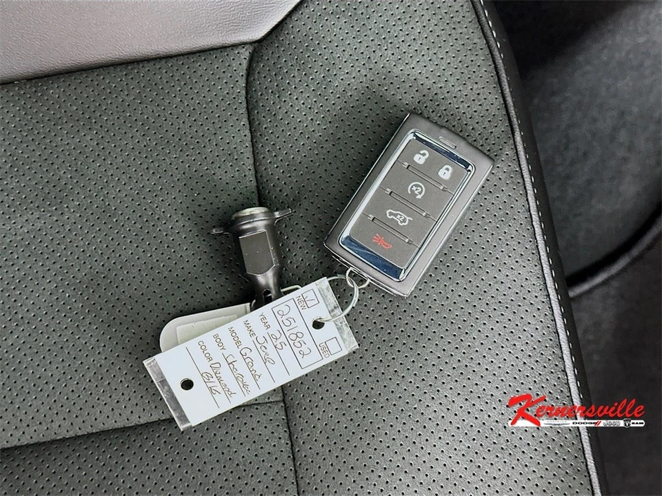 2025 Jeep WL Grand Cherokee - Image 19 of 21