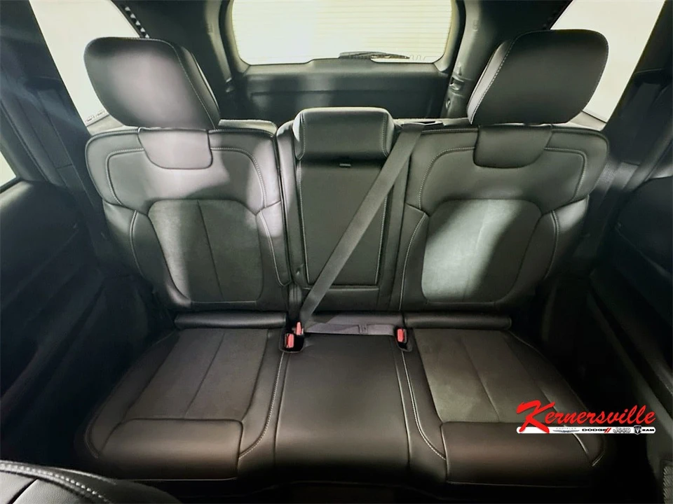2025 Jeep KL Cherokee - Image 10 of 21