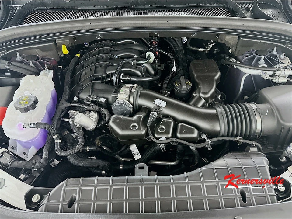 2025 Jeep KL Cherokee - Image 18 of 21