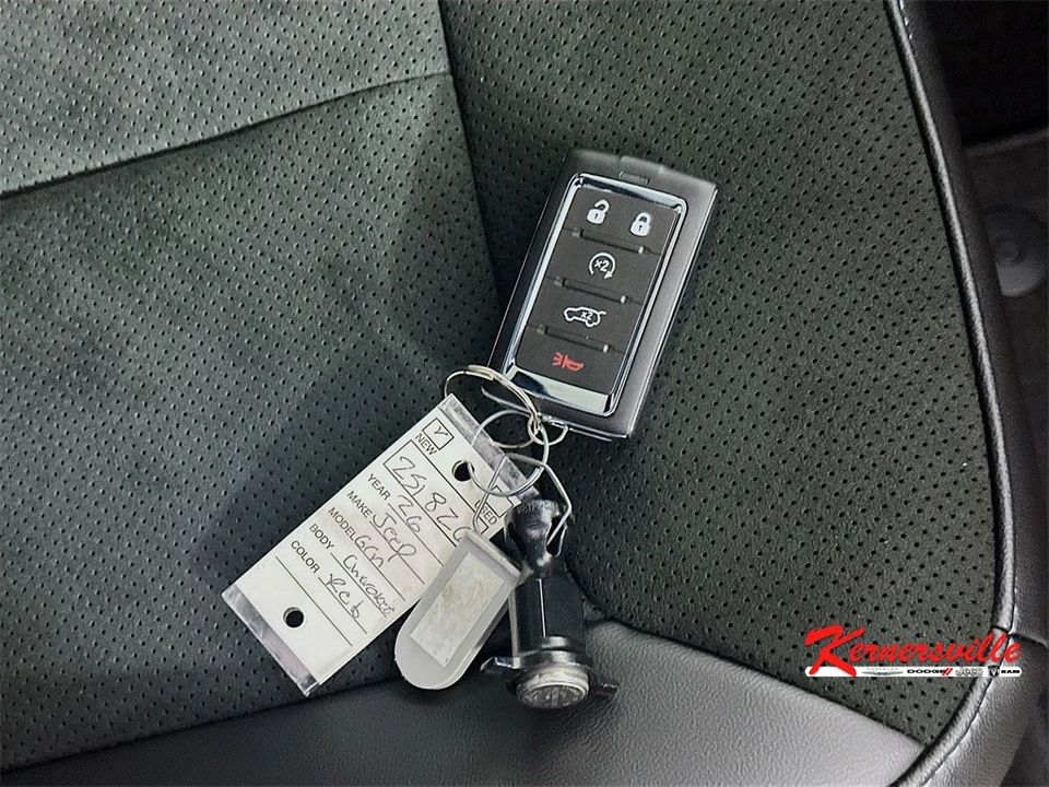 2025 Jeep WL Grand Cherokee - Image 19 of 21