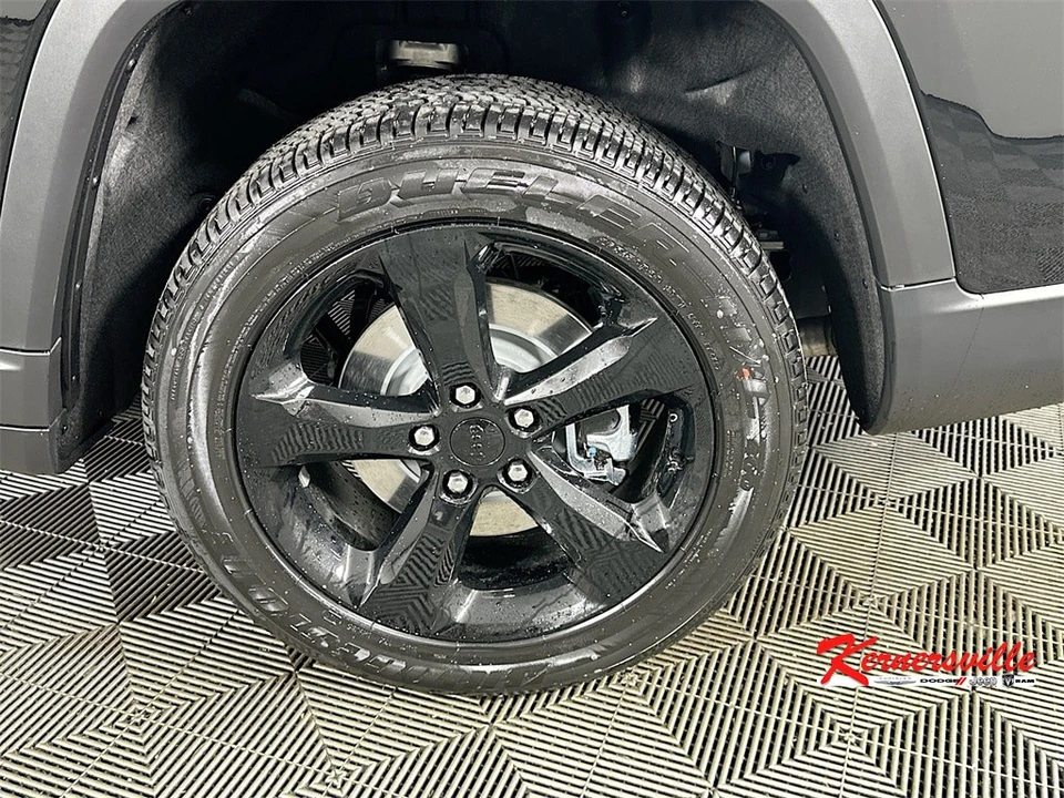 2025 Jeep KL Cherokee - Image 17 of 21