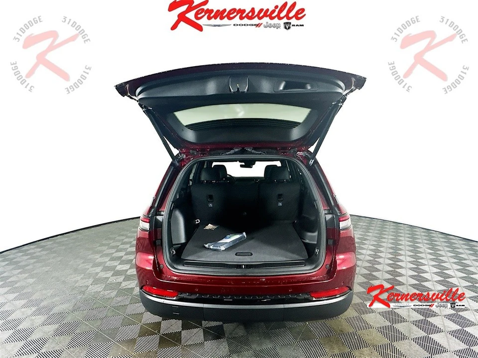 2025 Jeep KL Cherokee - Image 15 of 21
