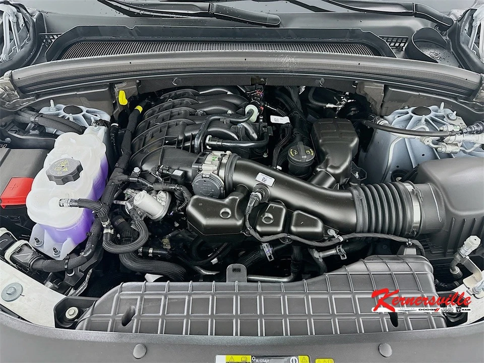 2025 Jeep WL Grand Cherokee - Image 18 of 21
