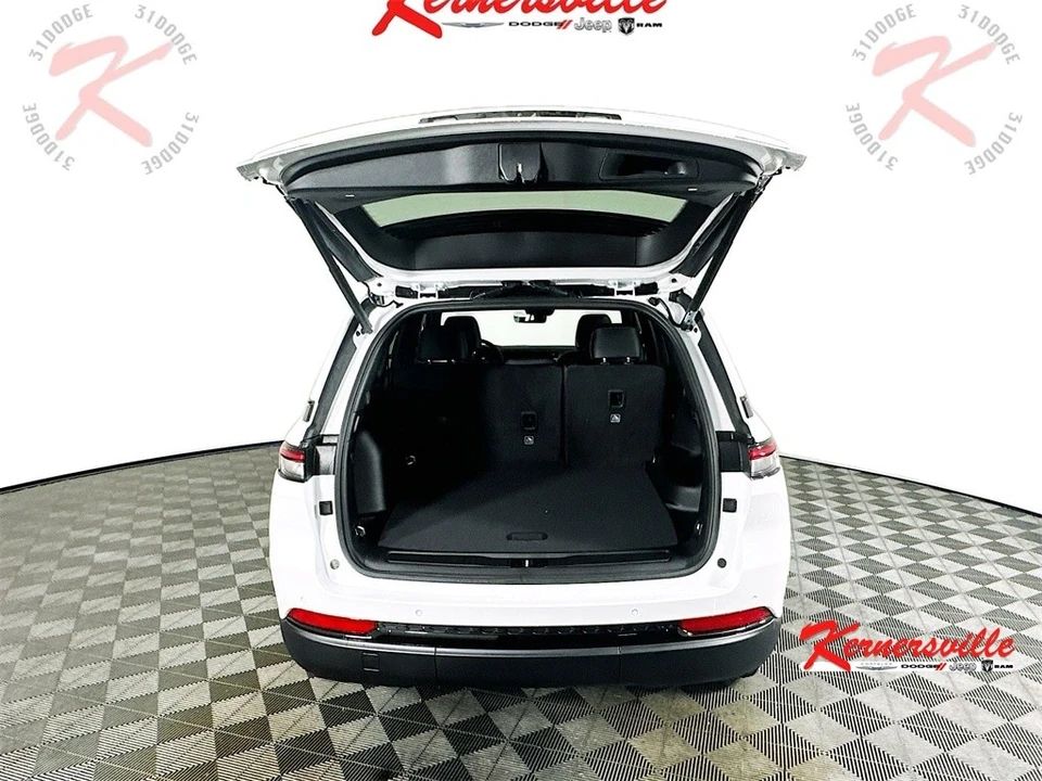 2025 Jeep WL Grand Cherokee - Image 16 of 21