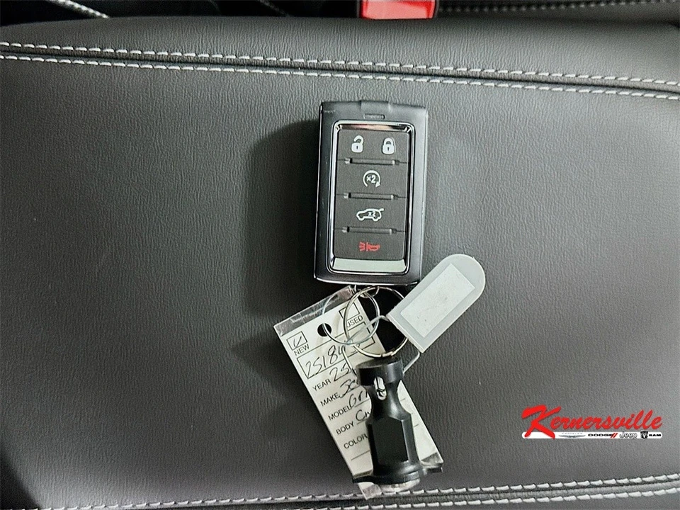 2025 Jeep WL Grand Cherokee - Image 20 of 21