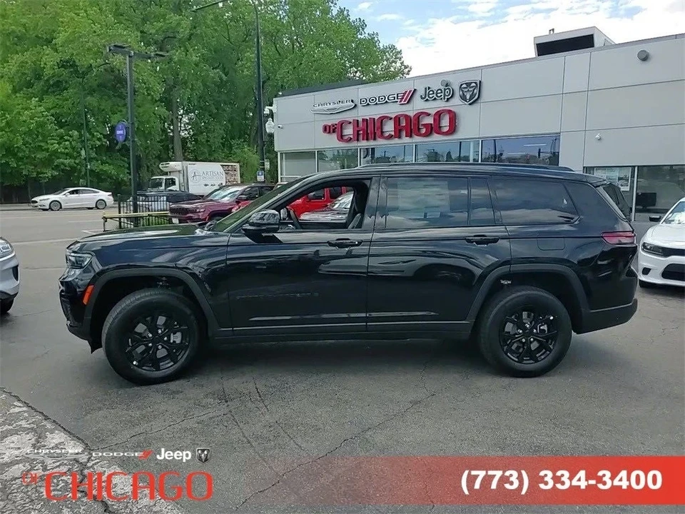 2025 Jeep WL Grand Cherokee - Image 10 of 12