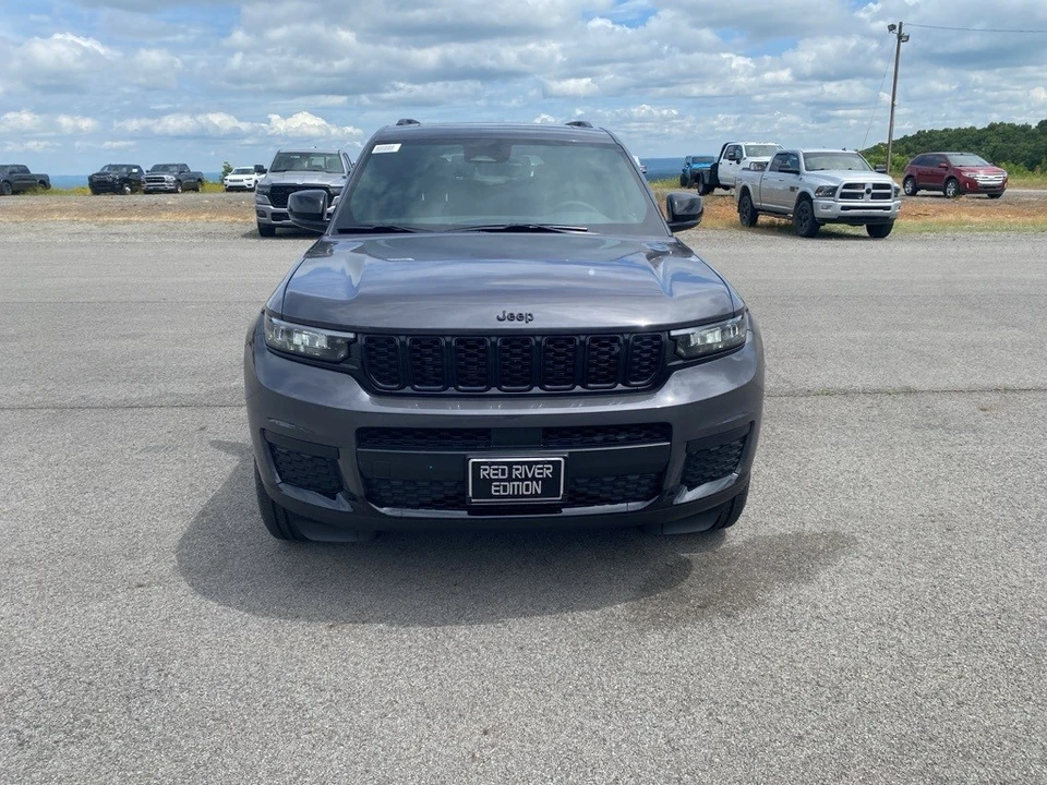2025 Jeep WL Grand Cherokee - Image 2 of 12