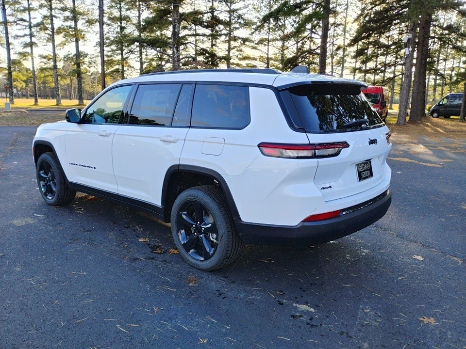 2025 Jeep WL Grand Cherokee - Image 7 of 12