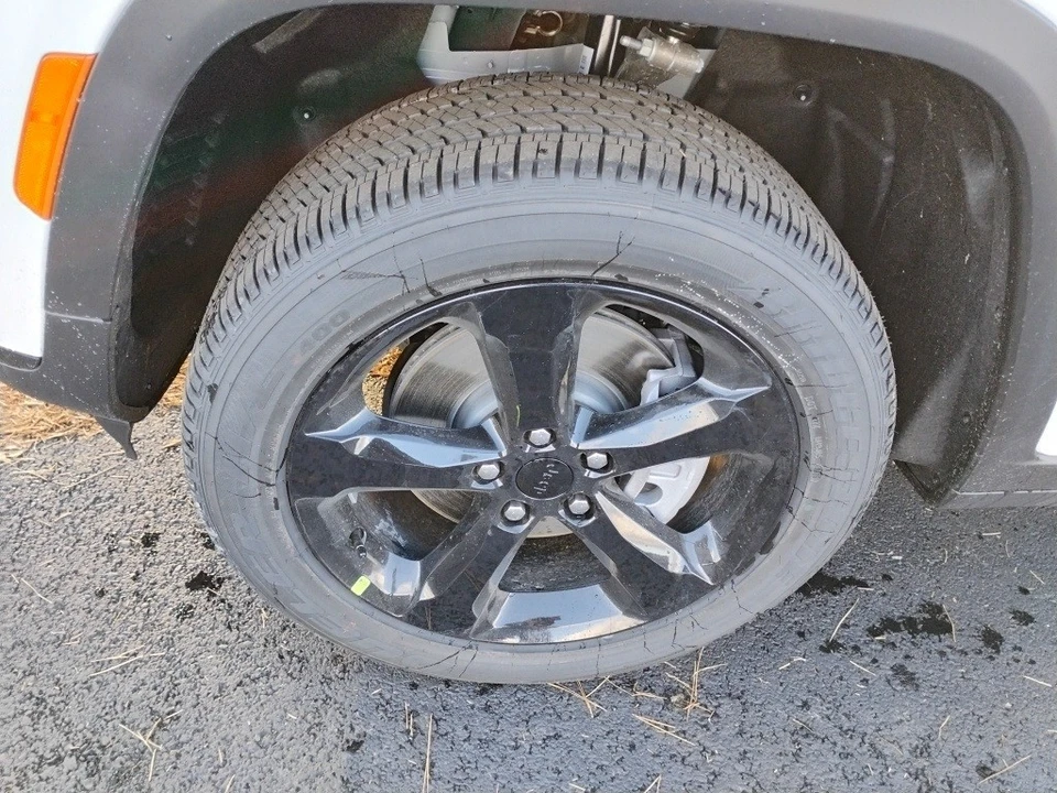 2025 Jeep WL Grand Cherokee - Image 9 of 12