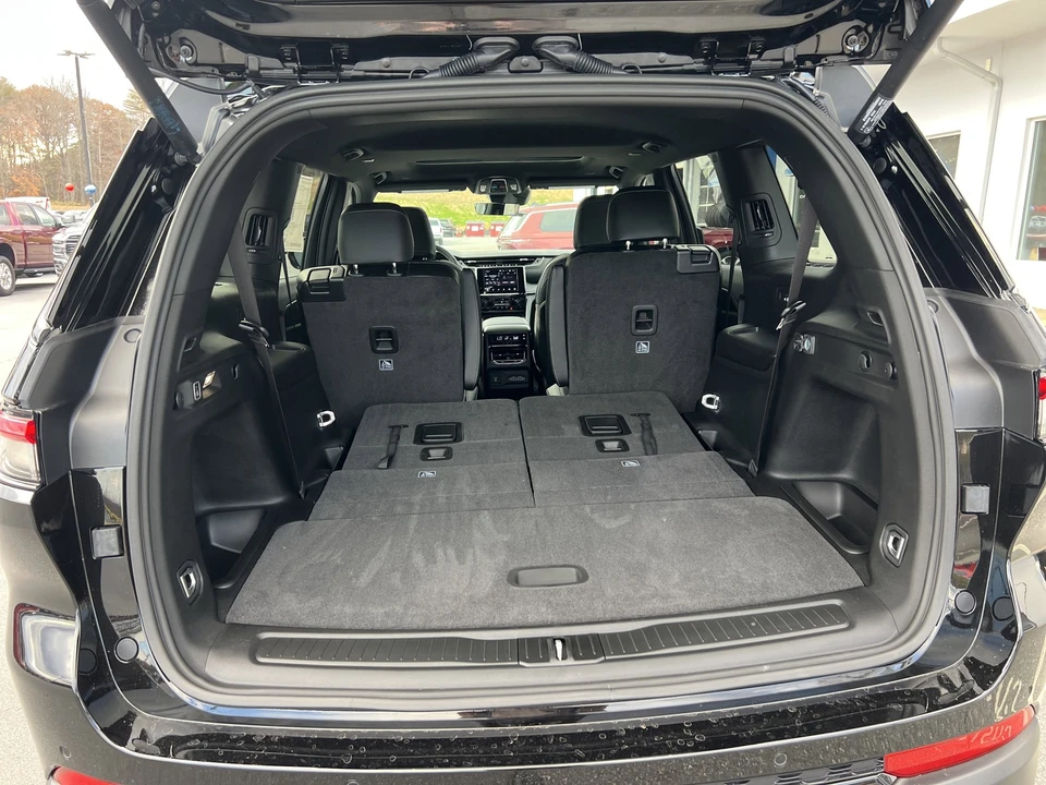 2025 Jeep WL Grand Cherokee - Image 10 of 21