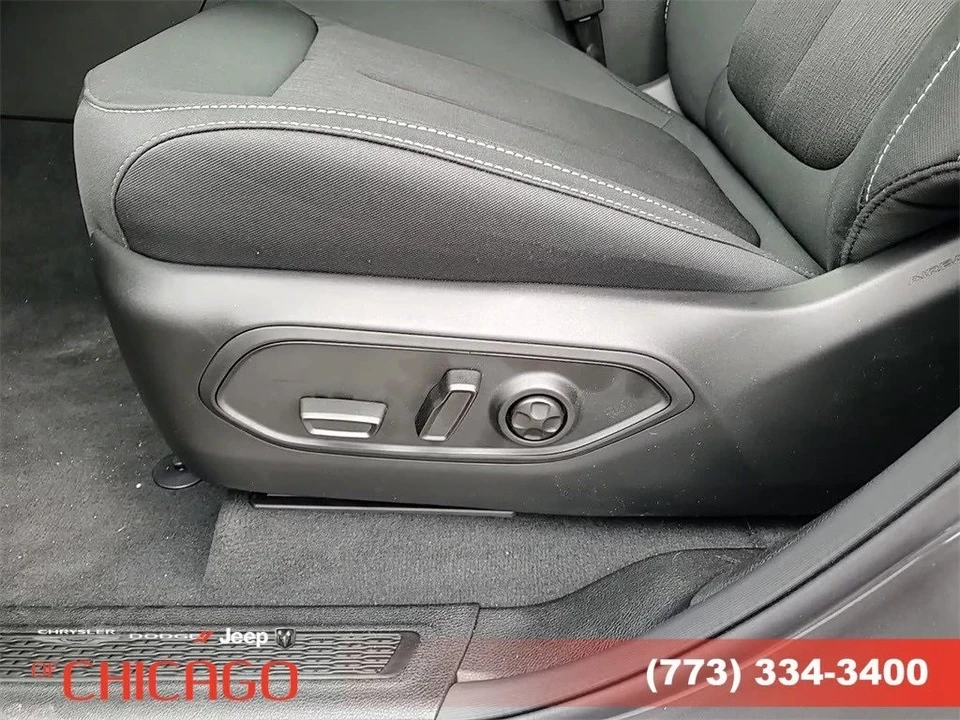 2025 Jeep WL Grand Cherokee - Image 16 of 21