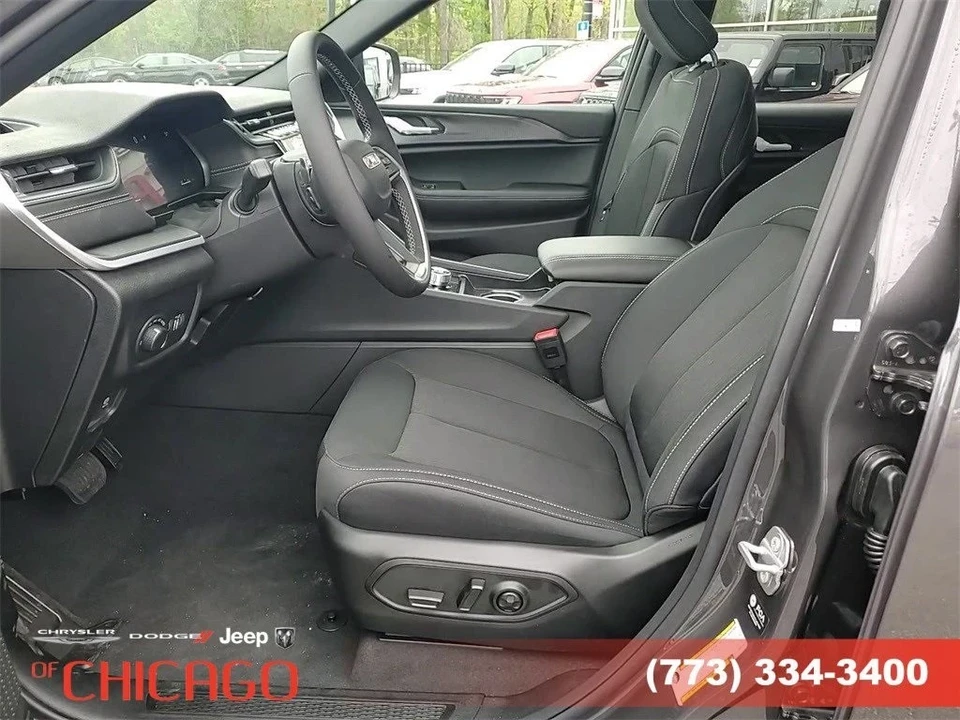 2025 Jeep WL Grand Cherokee - Image 15 of 21