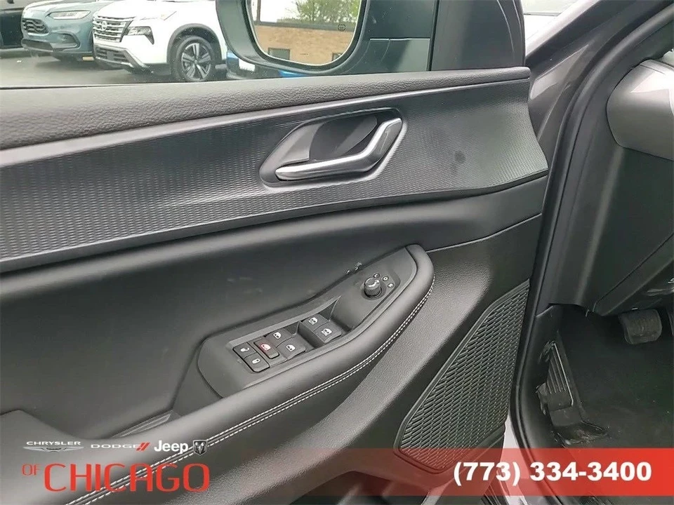 2025 Jeep WL Grand Cherokee - Image 14 of 21