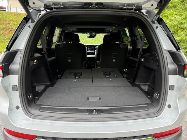 2025 Jeep WL Grand Cherokee - Image 19 of 21
