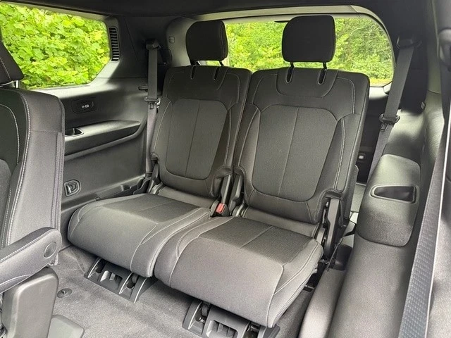 2025 Jeep WL Grand Cherokee - Image 16 of 21