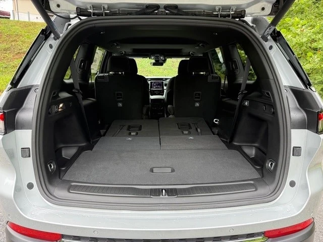 2025 Jeep WL Grand Cherokee - Image 19 of 21