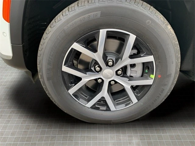 2025 Jeep WL Grand Cherokee - Image 10 of 12