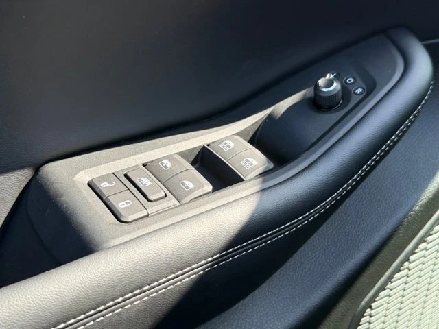 2025 Jeep WL Grand Cherokee - Image 12 of 12