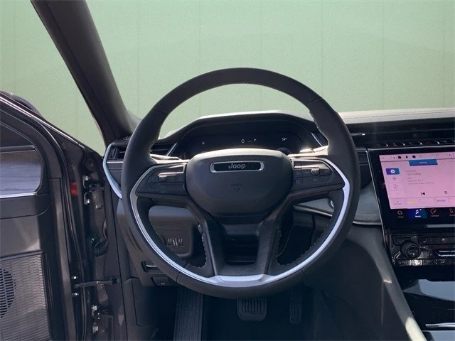 2025 Jeep WL Grand Cherokee - Image 19 of 21