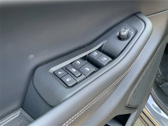 2025 Jeep WL Grand Cherokee - Image 17 of 21