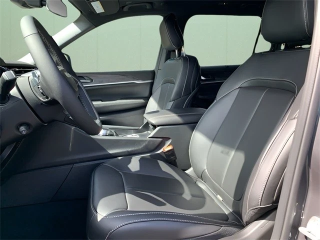 2025 Jeep WL Grand Cherokee - Image 18 of 21