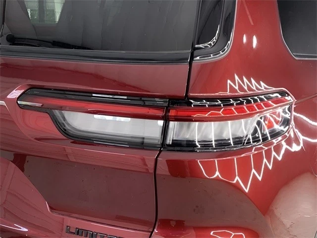 2025 Jeep WL Grand Cherokee - Image 14 of 21