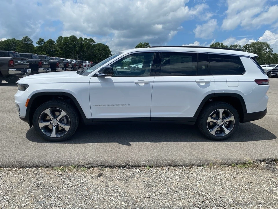 2025 Jeep WL Grand Cherokee - Image 8 of 12