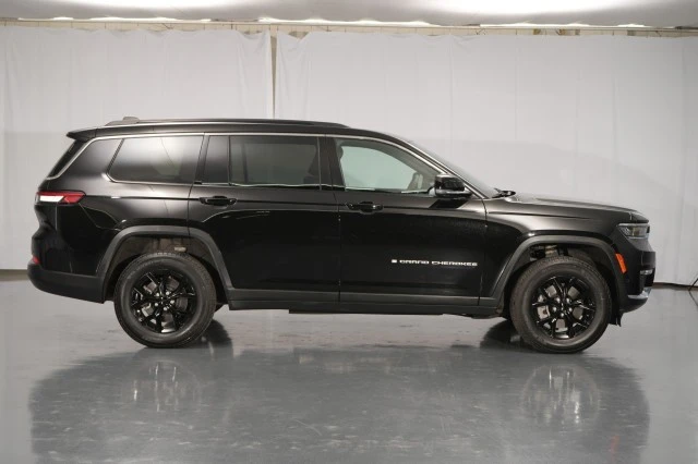 2025 Jeep WL Grand Cherokee - Image 17 of 31