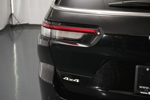 2025 Jeep WL Grand Cherokee - Image 23 of 31