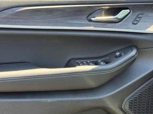 2025 Jeep WL Grand Cherokee - Image 11 of 12