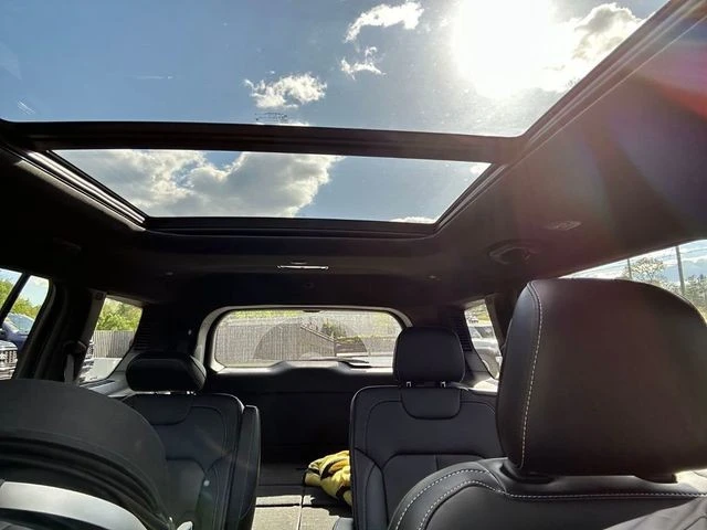 2025 Jeep WL Grand Cherokee - Image 17 of 25