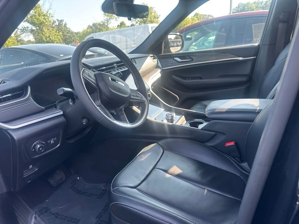 2025 Jeep WL Grand Cherokee - Image 3 of 6