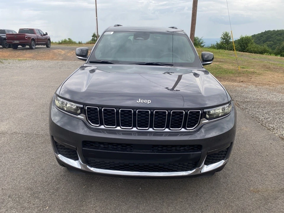 2025 Jeep WL Grand Cherokee - Image 2 of 12