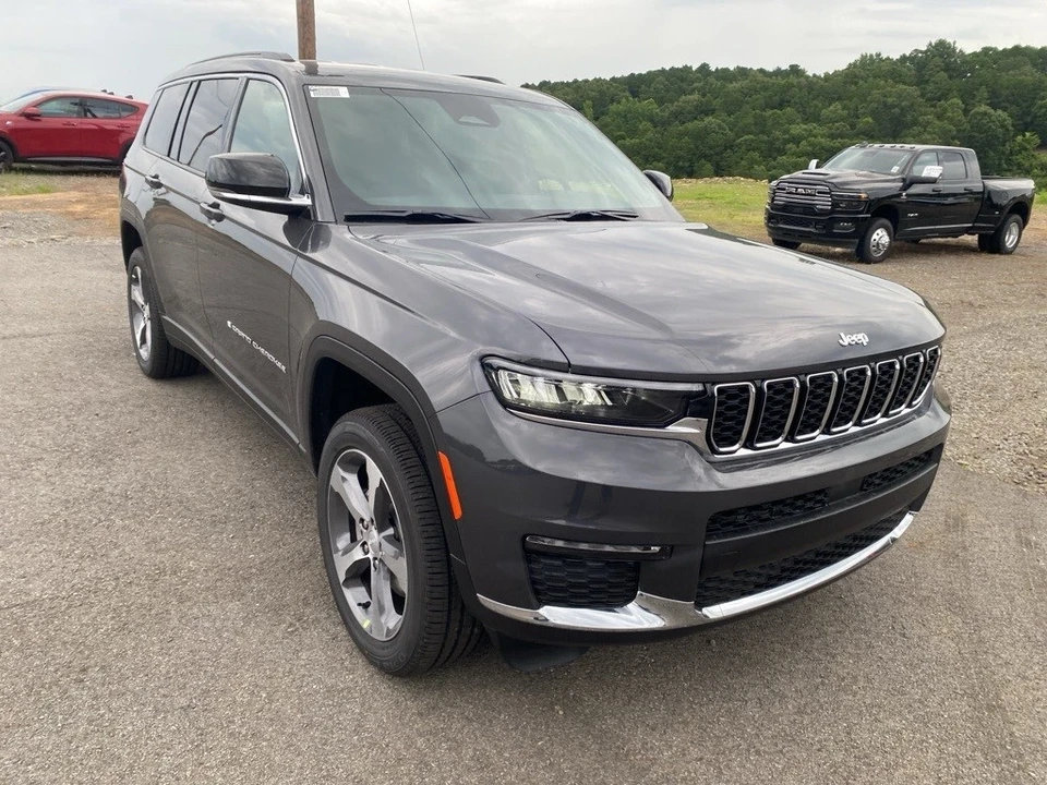 2025 Jeep WL Grand Cherokee - Image 3 of 12