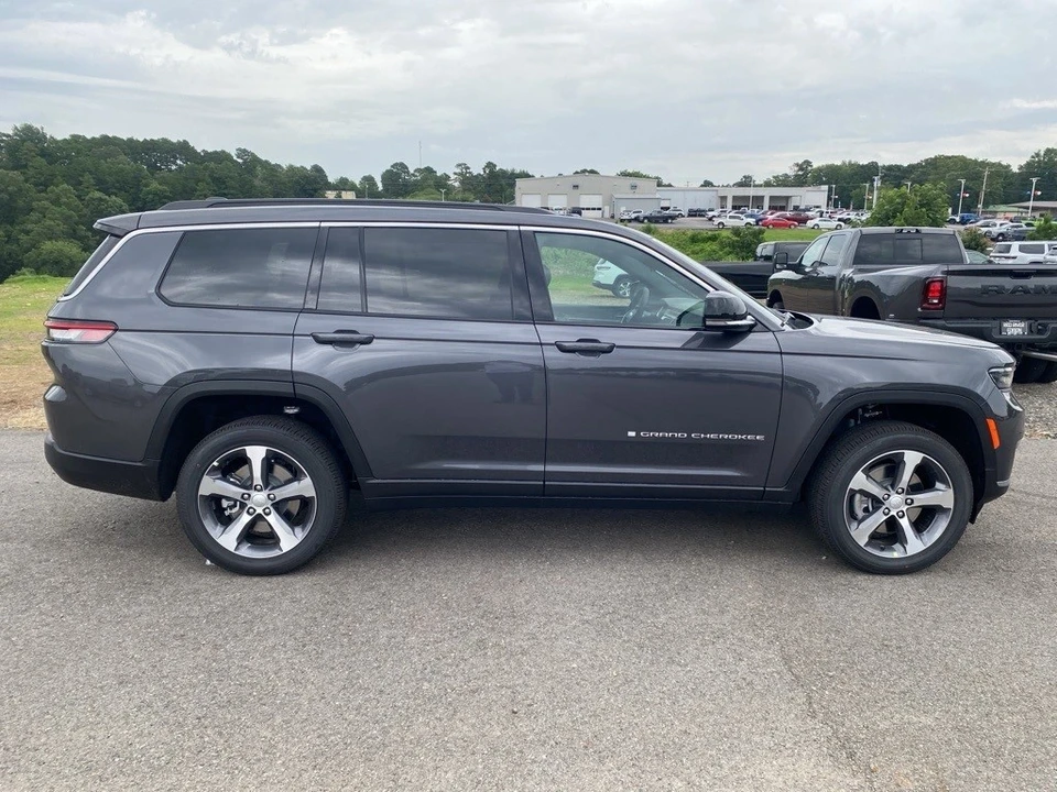 2025 Jeep WL Grand Cherokee - Image 4 of 12
