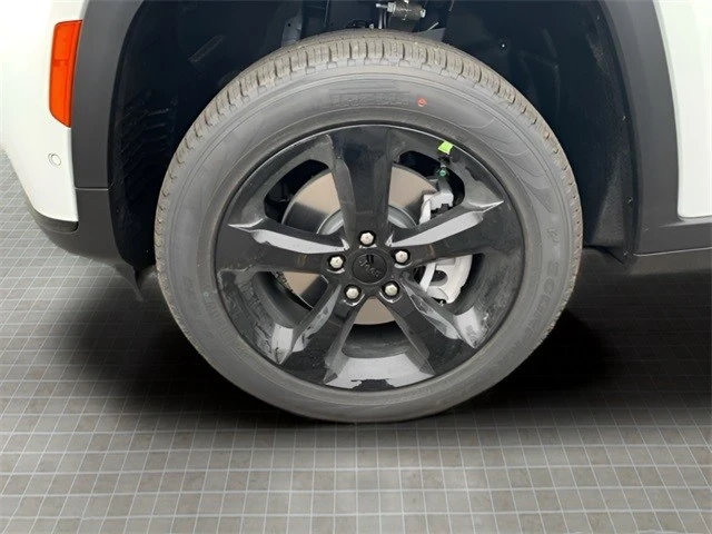 2025 Jeep WL Grand Cherokee - Image 11 of 21